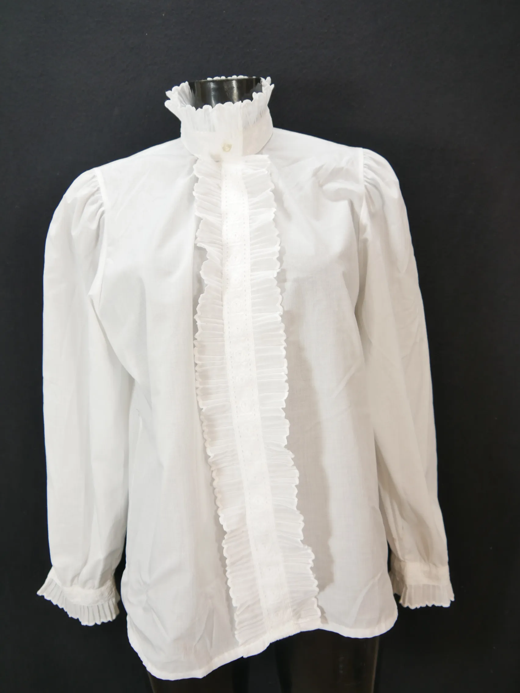 Gr.40 Trachtenbluse weiß Bluse Regent Baumwollmischung Rüschen TB8113